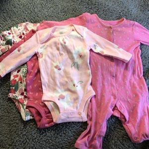 Just one you set of 3 pink bodysuits, extra pink bodysuit included for free.0-3m
